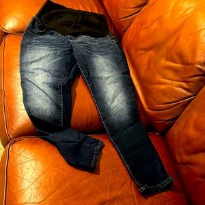 Maternity Jeans- skinny and cute for everyday!